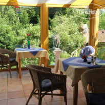 Arleta Women Guesthouse 