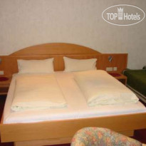 Zum Kaiser Barbarossa Hotel 