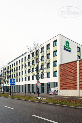 Hotelier's photos Holiday Inn Express Augsburg 3*