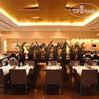Wasserturm Hotel Cologne, Curio Collection by Hilton
