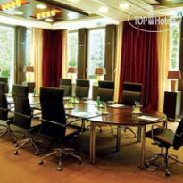 Wasserturm Hotel Cologne, Curio Collection by Hilton