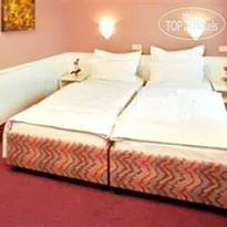 Airport Hotel by The New Yorker 