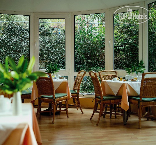 Hotel photo NH Frankfurt Villa 4*