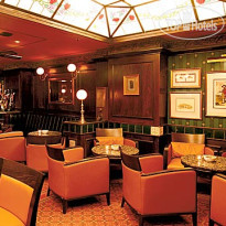 Leonardo Hotel Frankfurt City South Бар