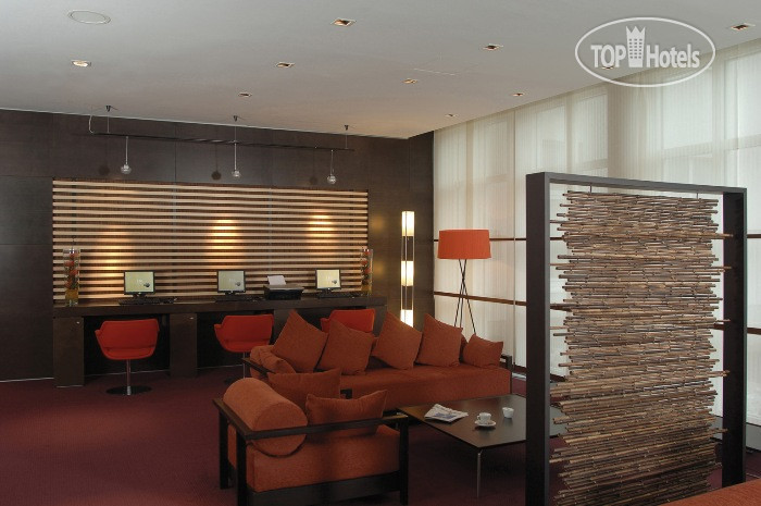 New photos from tourists NH Frankfurt Airport 4*