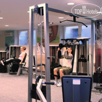 Leonardo Hotel Frankfurt Airport Тренажерный зал