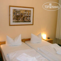 Berolina an der Gedachtniskirche 