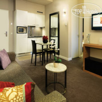 Adina Apartment Hotel Berlin Checkpoint Charlie 