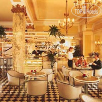 Reichshof Hamburg, Curio Collection by Hilton 