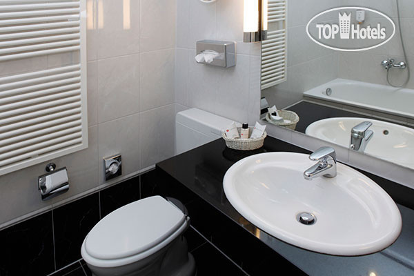 New photos from tourists Ramada Uberseehotel 4*