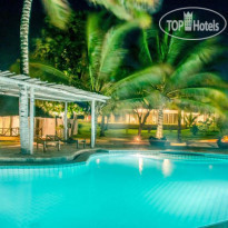 Бассейн в Tanzanite Beach Resort 