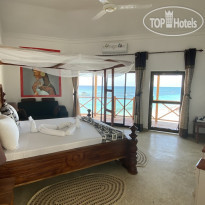 Zenobia Beach Resort 