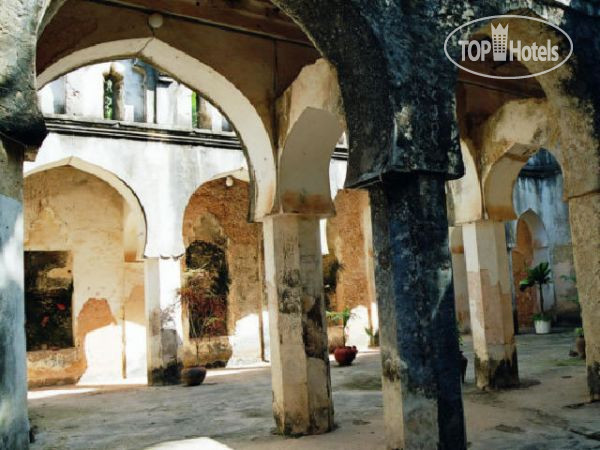 New photos from tourists Mbweni Ruins 4*