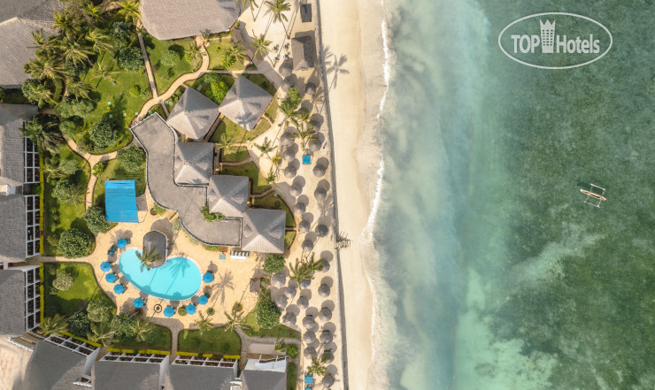 Пляж в Jade Apartments 3*