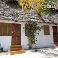 Red Monkey Beach Lodge 
