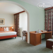 Holiday Inn