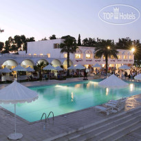 Bousten Long Beach Club