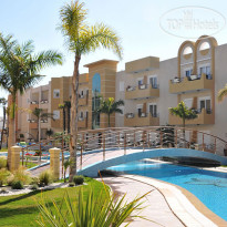 Dunes Resort Бассейн
