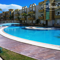 Dunes Resort Бассейн