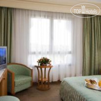 Golden Tulip El Mechtel