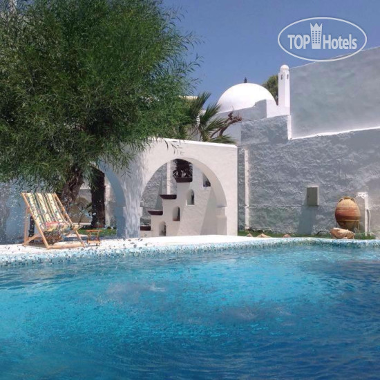 New photos from tourists Beit El Houta