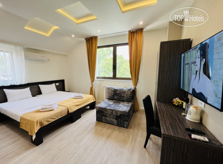 Hotel photo Side One 4*