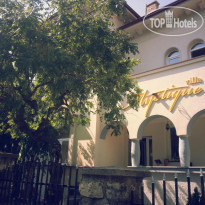 Villa Mystique 