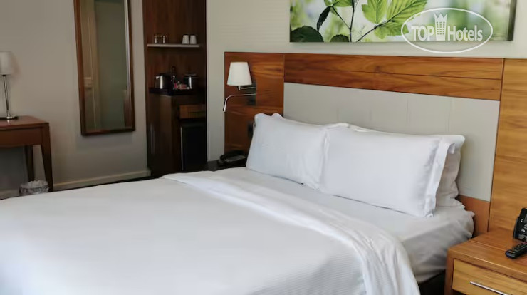 Hotel photo DoubleTree by Hilton Cape Town Upper Eastside 4*