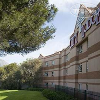 City Lodge Pinelands Внешний вид