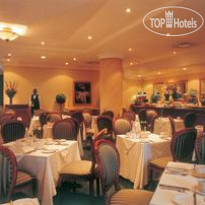 Airport Grand Hotel & Conference Centre