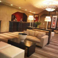 Garden Court O.R. Tambo International Airport Холл