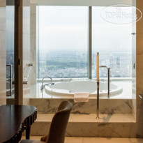 Lotte Hotel Hanoi Королевский люкс