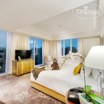 Apricot Hotel