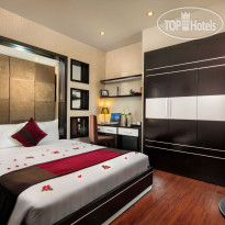 Golden Sun Moment Hotel 