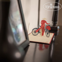 Golden Sun Moment Hotel 