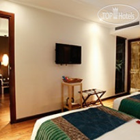 Essence Palace Hotel 