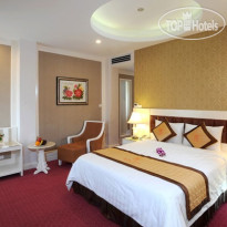 New Era Hotel & Villa 