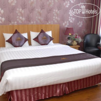 Mountain Town Hotel