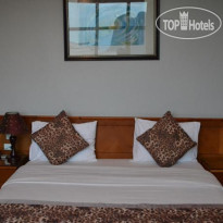 City Bay Hotel
