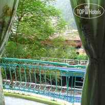 Mr.ZOOM Backpacker Hostel
