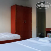 Mr.ZOOM Backpacker Hostel