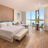 A La Carte Halong Bay 