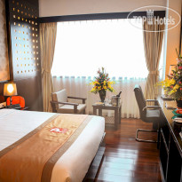 Halong Palace 