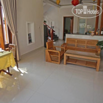 Tri House Guesthouse  