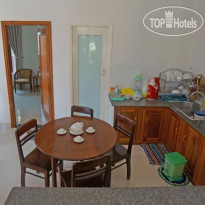 Tri House Guesthouse  