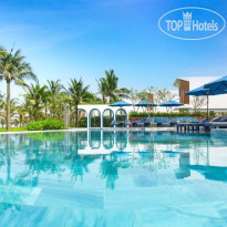 Wyndham Hoi An Royal Beachfront Resort & Villas 