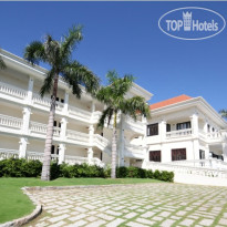 Boutique Hoi An Resort Facade day