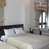 Y Van Hotel