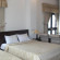 Y Van Hotel 