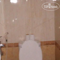 Duc Phu Tam Hostel 